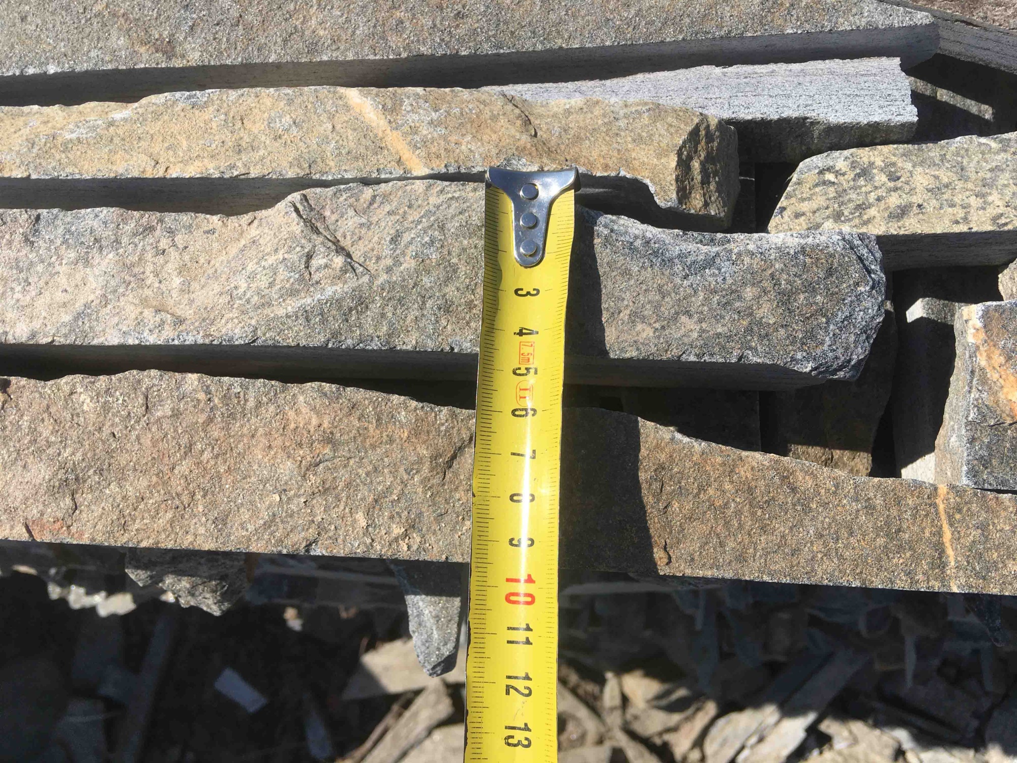 Горбушка златолит мультиколор для облицовки купить в Электроуглях