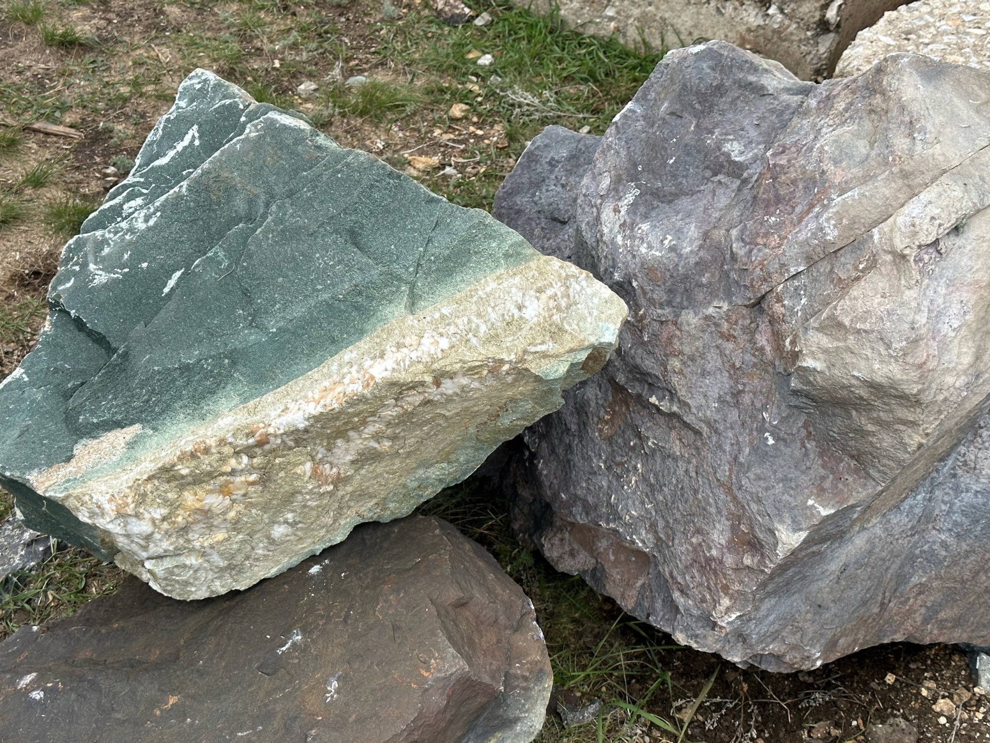 Камни для ландшафтного дизайна зелёные 10-60 килограмм купить в Электроуглях