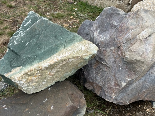 Камни для ландшафтного дизайна зелёные 10-60 килограмм купить в Электроуглях