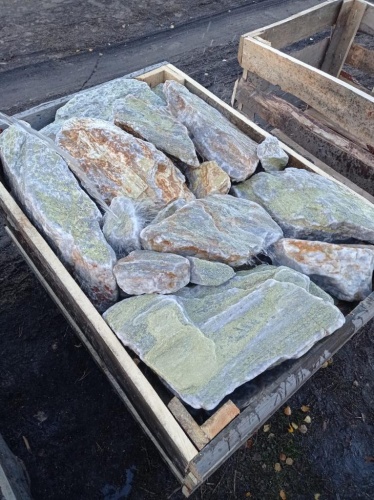 Златолит жёлтый, жёлто-зелёный глыбки и валуны для ланшафтного дизайна купить в Электроуглях