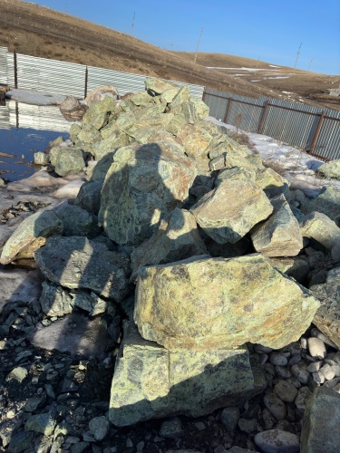 Камни для ландшафтного дизайна зелёные 10-60 килограмм купить в Электроуглях