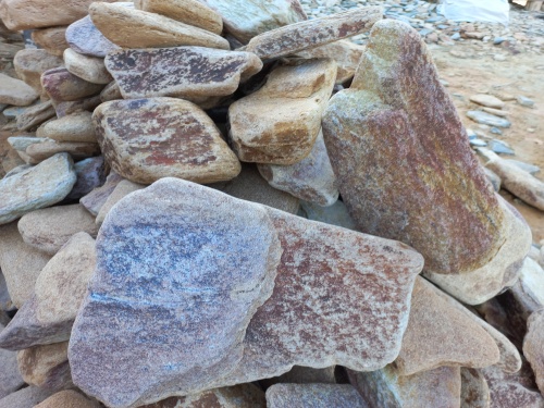 Златолит жёлтый, жёлто-зелёный глыбки и валуны для ланшафтного дизайна купить в Электроуглях