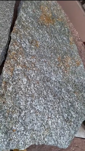 Плитняк златолит серебристый для цоколя, отмостки купить в Электроуглях