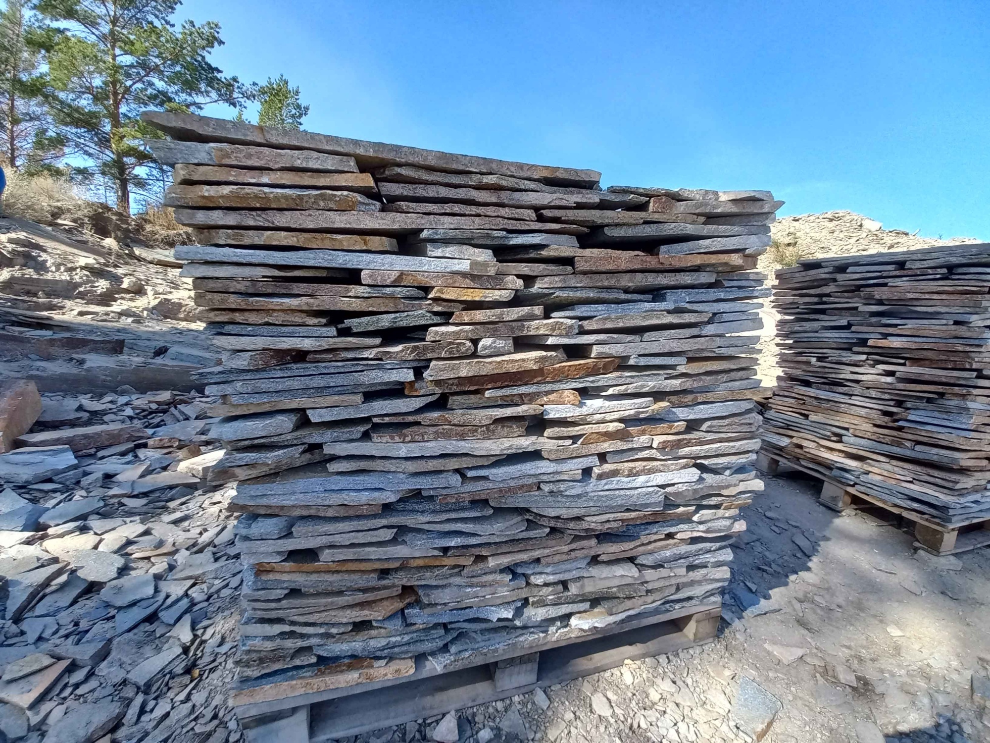 Плитняк златолит серебристый для фасада купить в Электроуглях